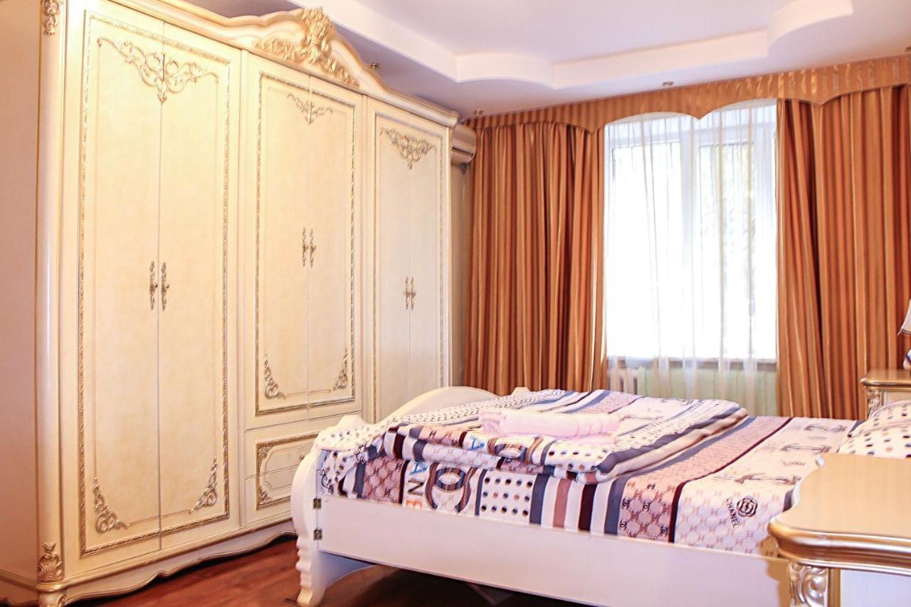 Tolebaeva 65 Apartment Almaty Exterior photo